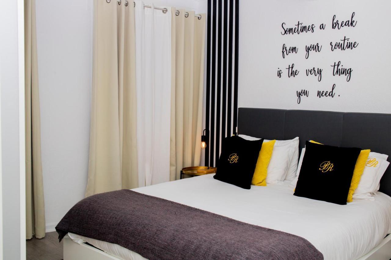 Posh Residences Guimaraes Ngoại thất bức ảnh