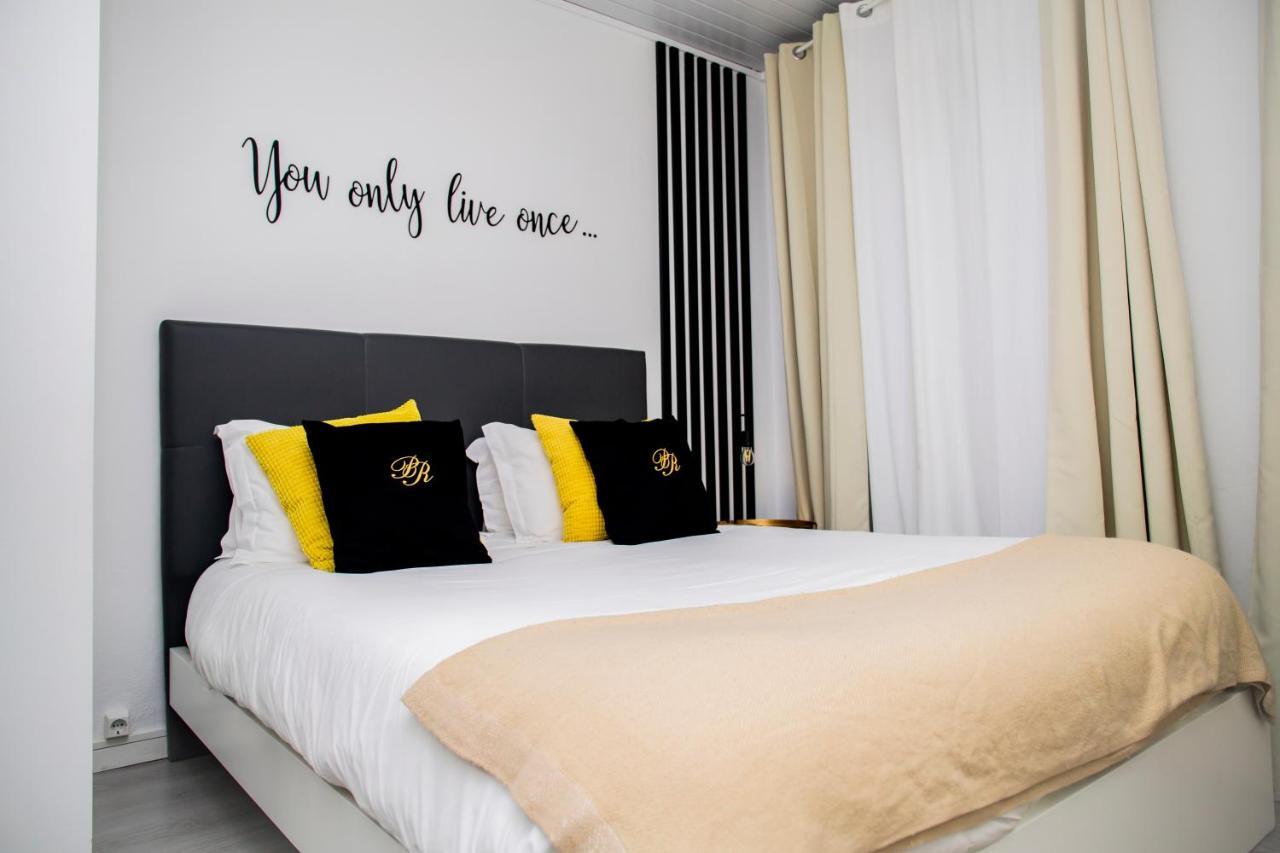 Posh Residences Guimaraes Ngoại thất bức ảnh