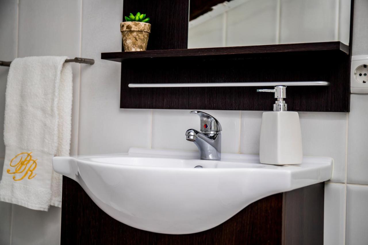 Posh Residences Guimaraes Ngoại thất bức ảnh