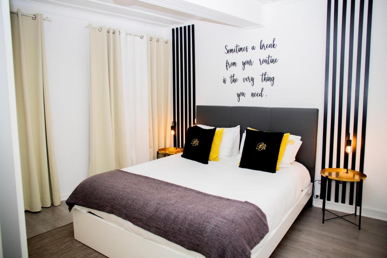 Posh Residences Guimaraes Ngoại thất bức ảnh
