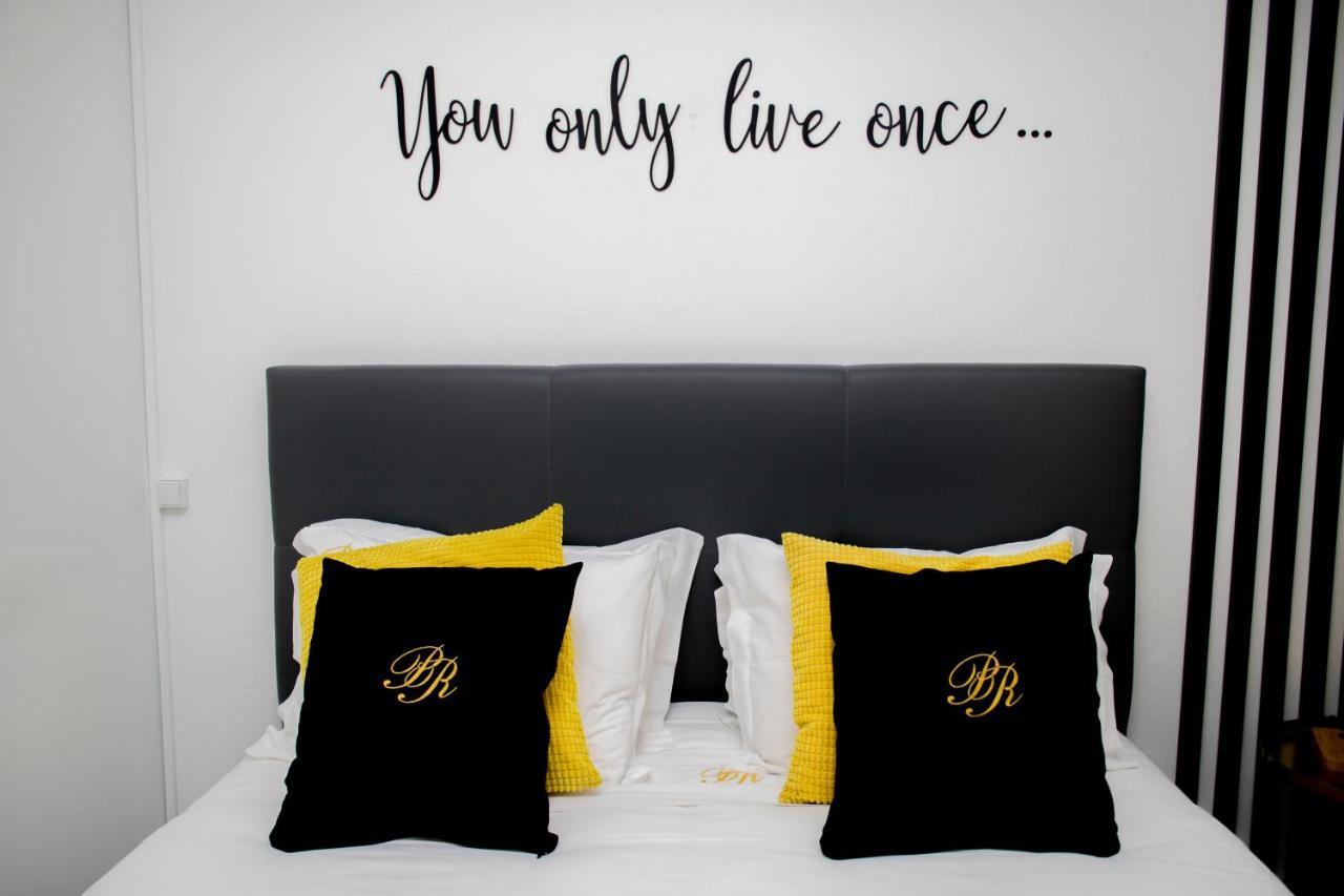 Posh Residences Guimaraes Ngoại thất bức ảnh